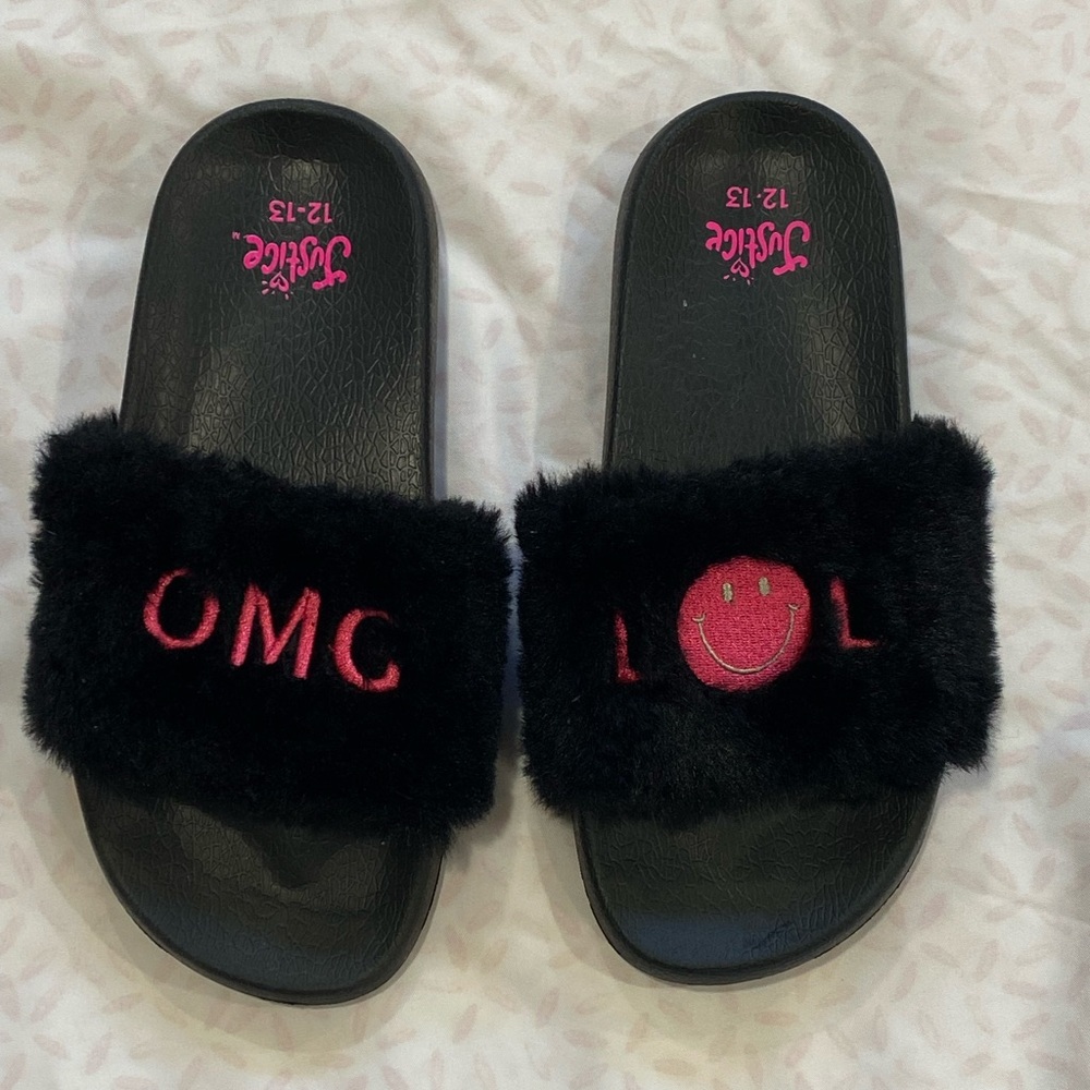 NWOT Kids Justice Black Fuzzy Slides with Pink Smiley Embroidery